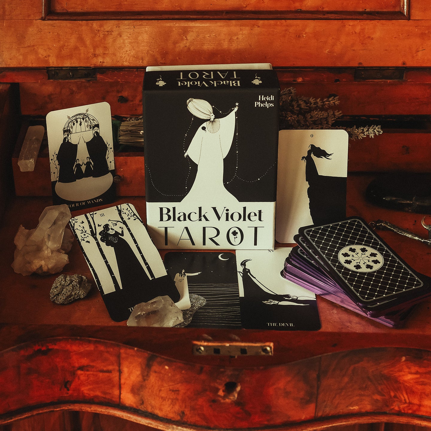 Black Violet Tarot