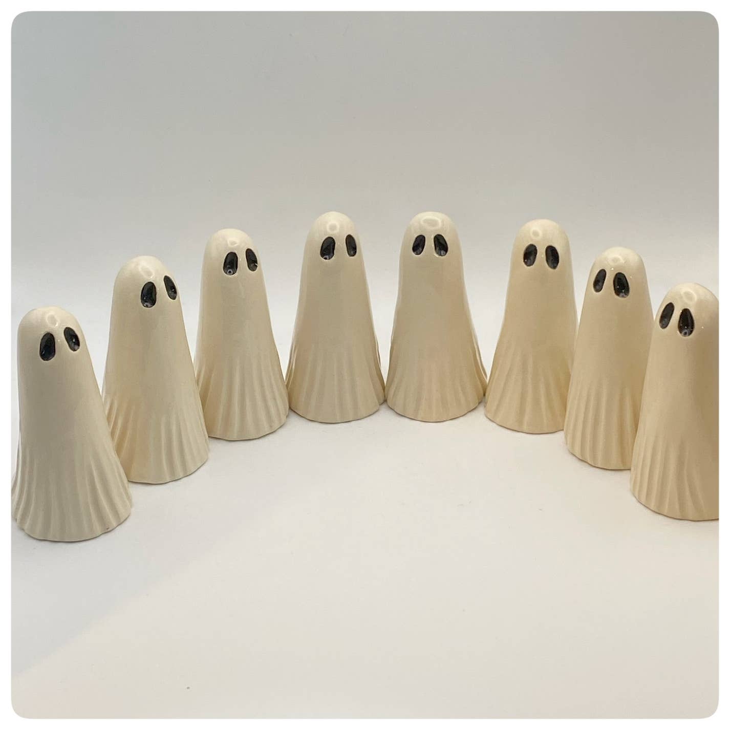 The Spookarium, Handmade Ceramic Ghosts original White 7cm